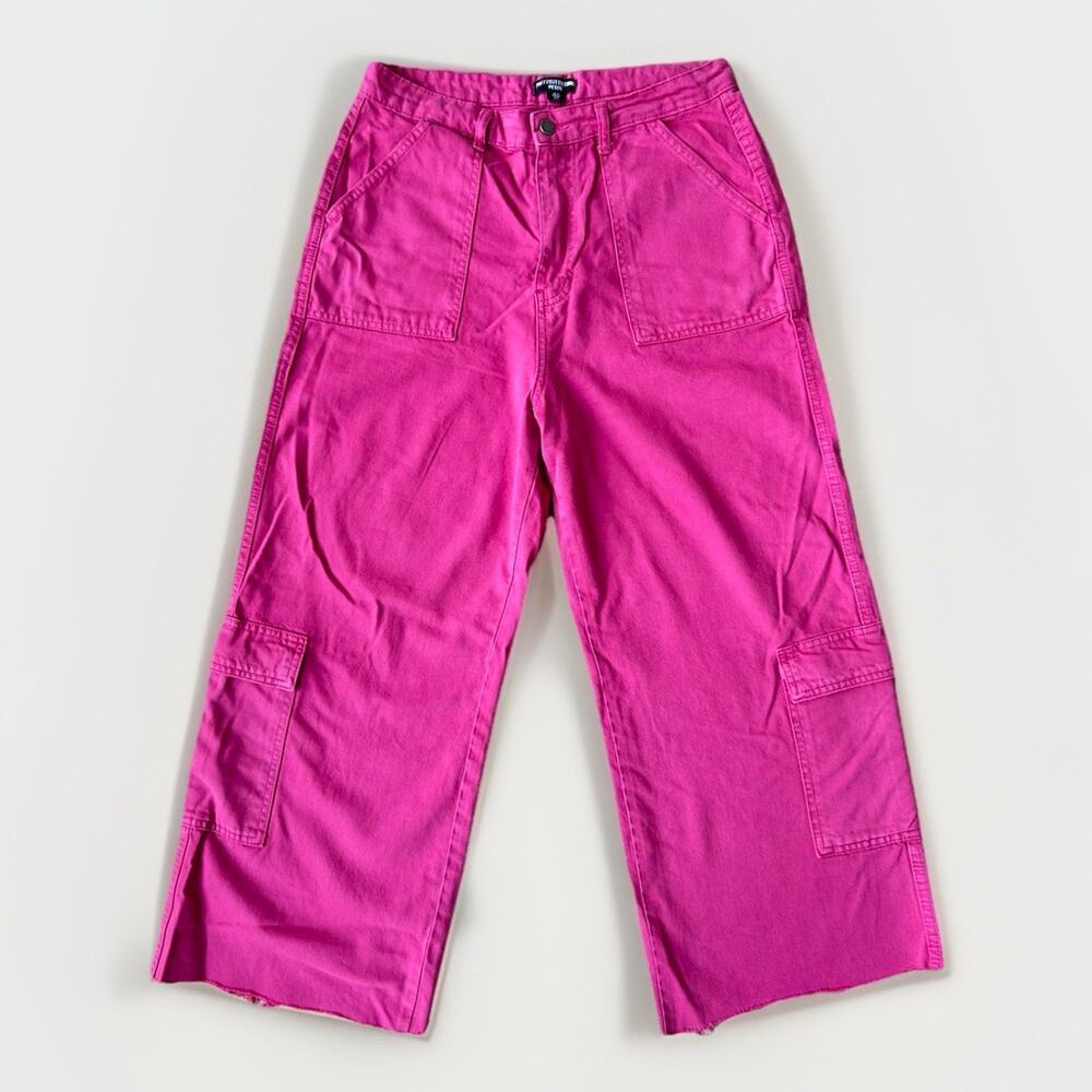 Pretty Little Thing Hot Pink Wide Leg Cropped Cargo Pants Women Size 8 Rough Hem